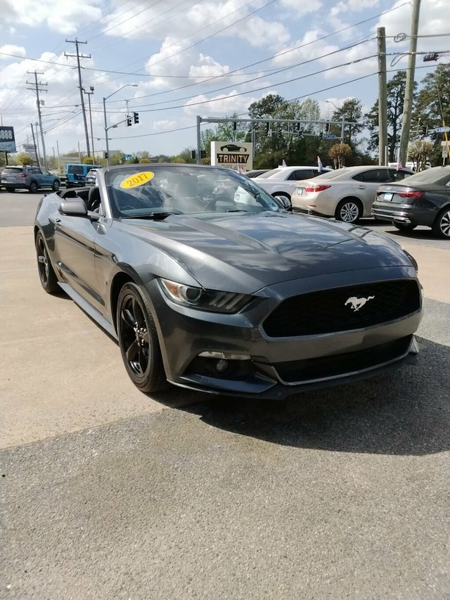 2017 Ford Mustang V6 Convertible - 23007582 - 4