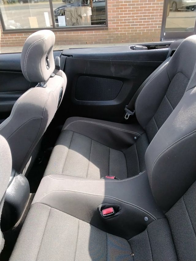 2017 Ford Mustang V6 Convertible - 23007582 - 7