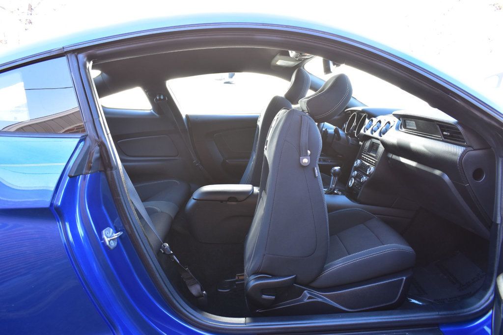 2017 Ford Mustang V6 Fastback - 22975077 - 21