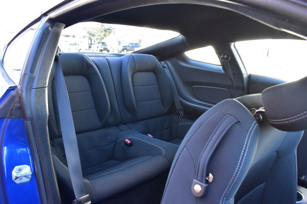 2017 Ford Mustang V6 Fastback - 22975077 - 22