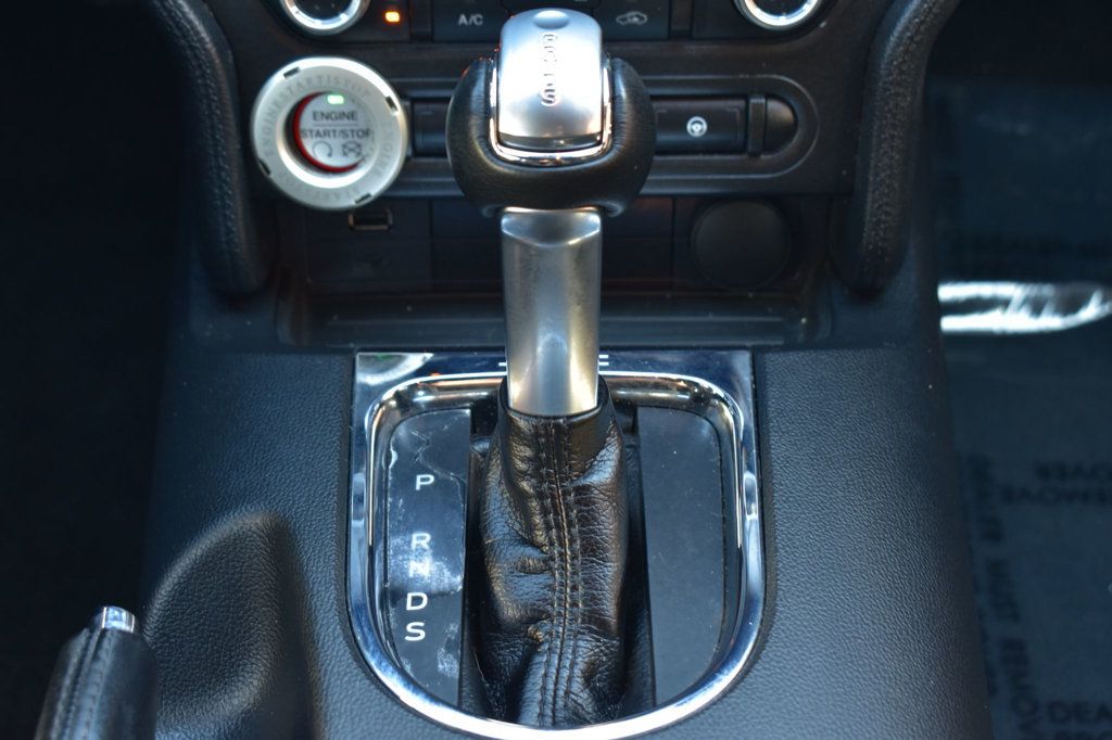 2017 Ford Mustang V6 Fastback - 22975077 - 30