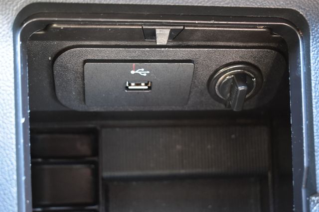 2017 Ford Mustang V6 Fastback - 22975077 - 36