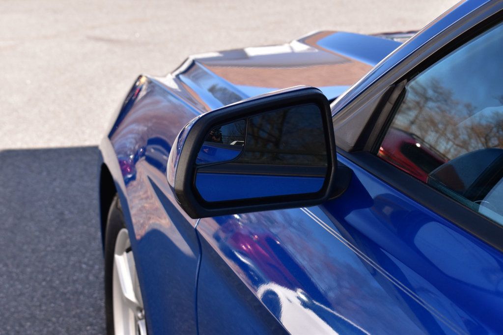 2017 Ford Mustang V6 Fastback - 22975077 - 52