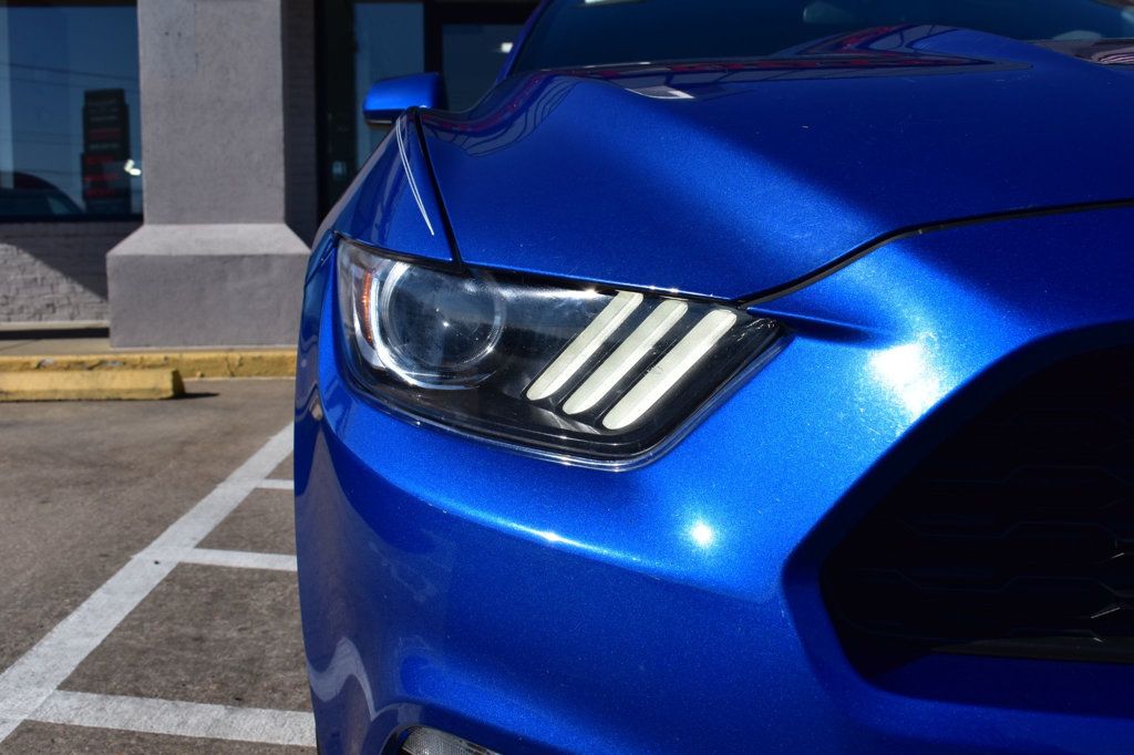 2017 Ford Mustang V6 Fastback - 22975077 - 56