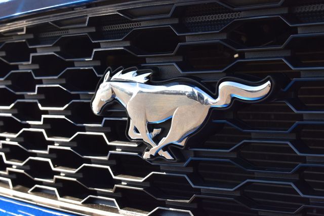 2017 Ford Mustang V6 Fastback - 22975077 - 61