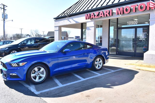 2017 Ford Mustang V6 Fastback - 22975077 - 6