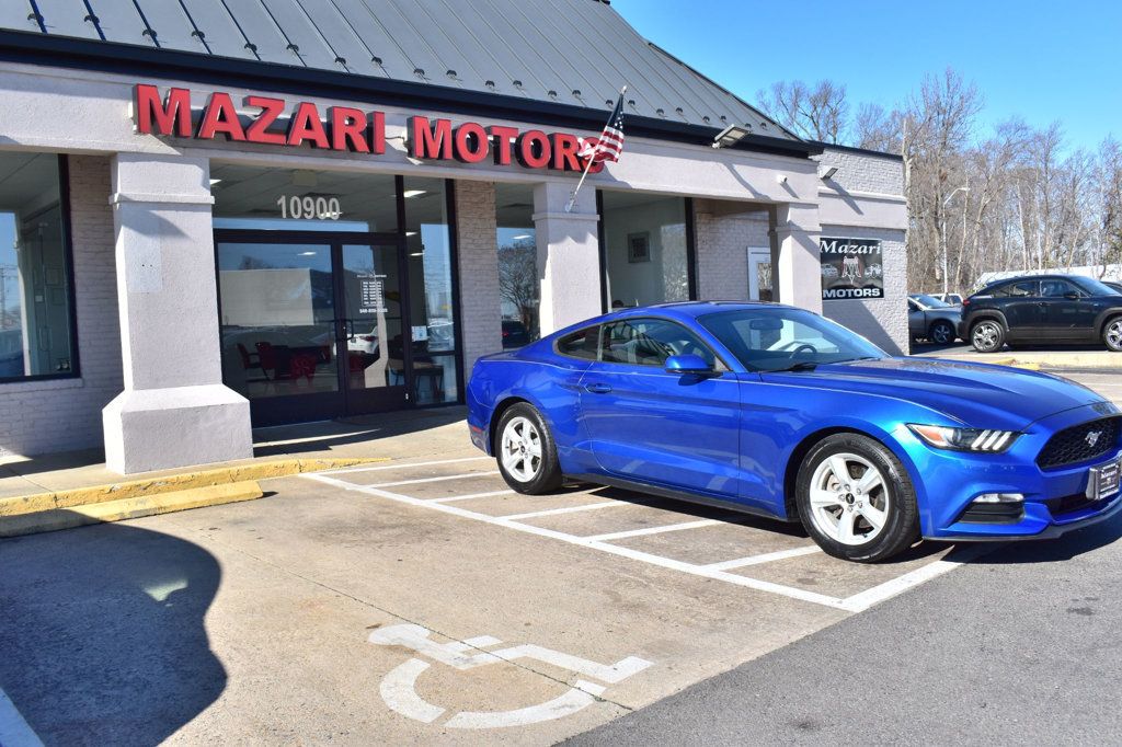2017 Ford Mustang V6 Fastback - 22975077 - 7
