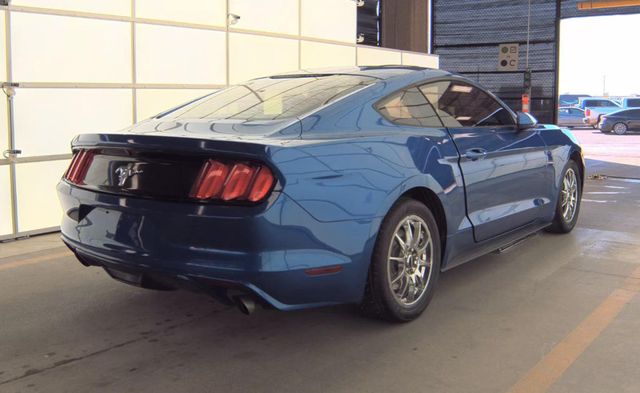 2017 Ford Mustang V6 Fastback - 22949620 - 2