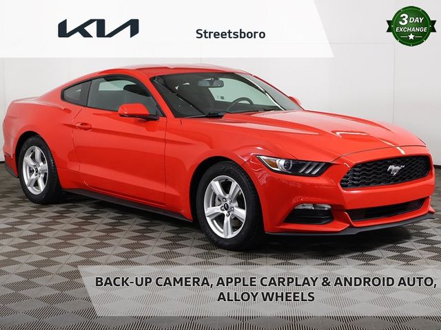 2017 Ford Mustang V6 Fastback - 22956312 - 0