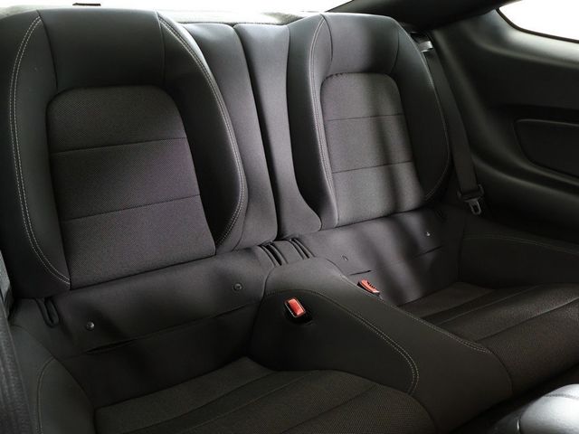 2017 Ford Mustang V6 Fastback - 22956312 - 27