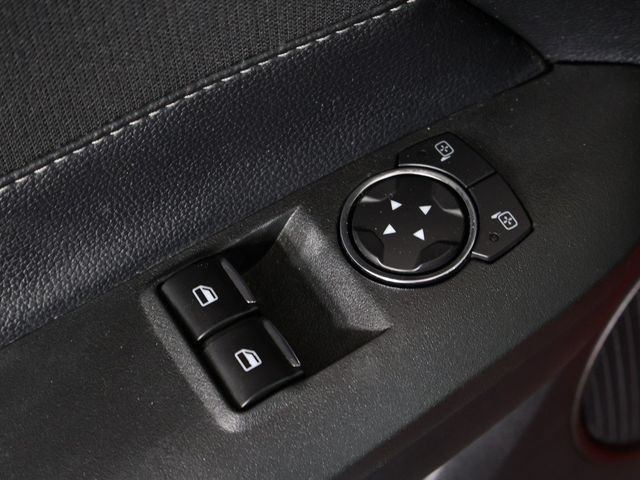 2017 Ford Mustang V6 Fastback - 22956312 - 29