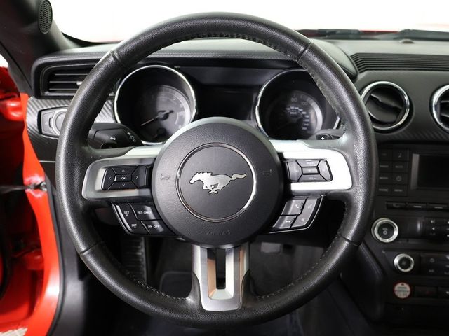2017 Ford Mustang V6 Fastback - 22956312 - 31