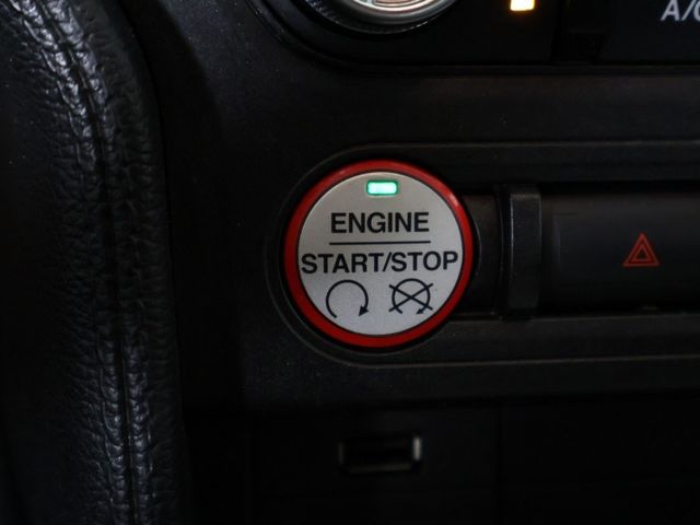 2017 Ford Mustang V6 Fastback - 22956312 - 32