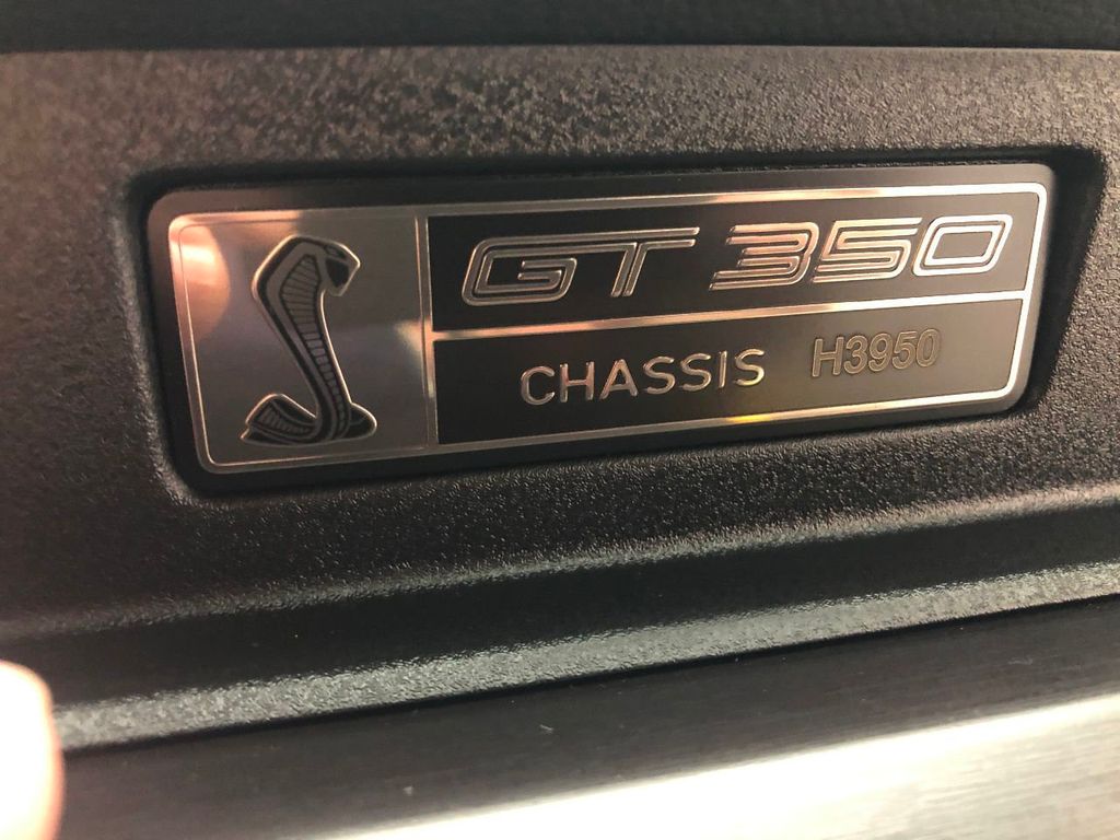 2017 Ford Mustang Shelby GT350 photo 18