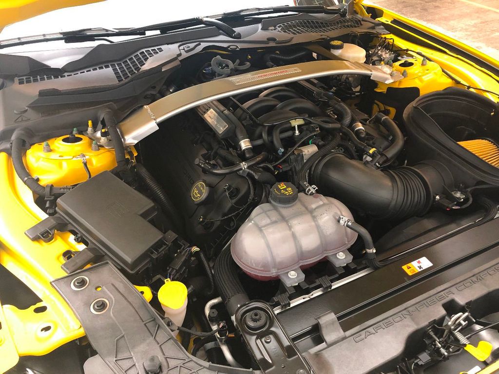 2017 Ford Mustang Shelby GT350 photo 24