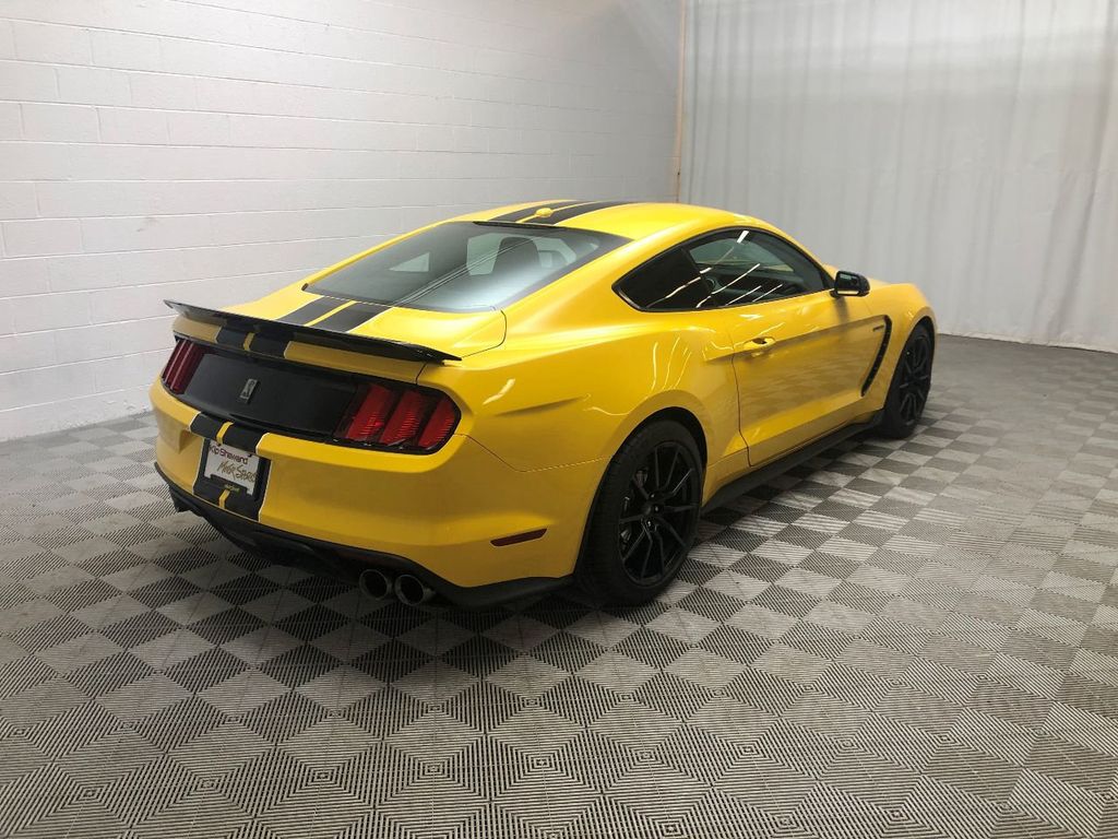 2017 Ford Mustang Shelby GT350 photo 5