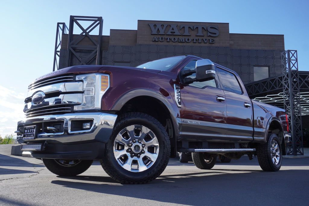 2017 Ford F-250 Lariat photo 3