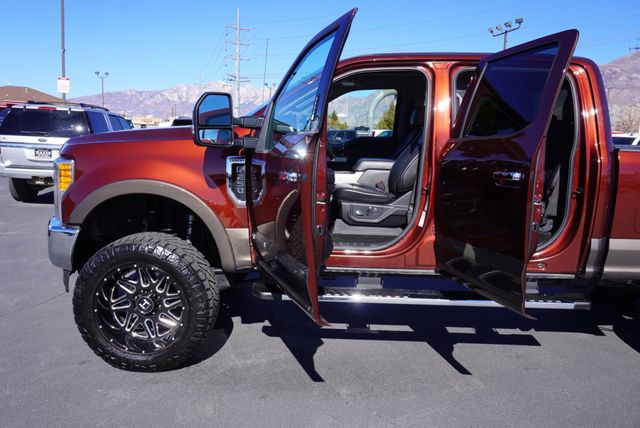 2017 Ford SUPER DUTY F-250 LARIAT - 22934713 - 27