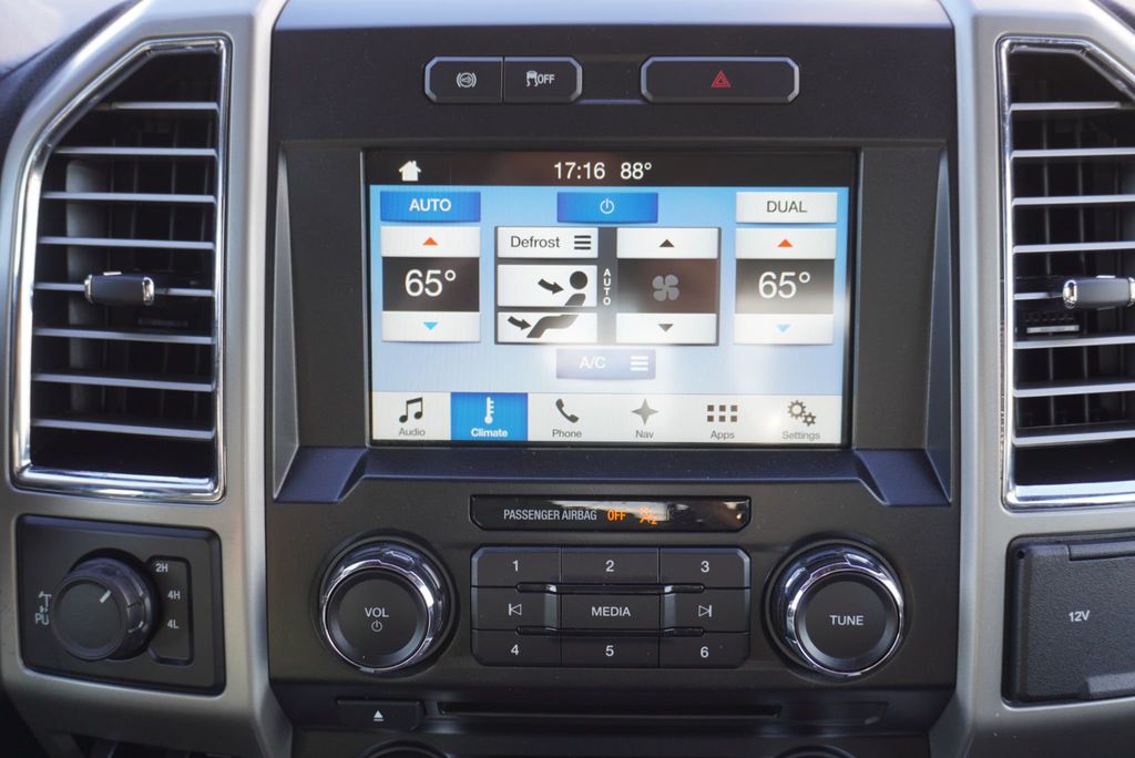 2017 Ford SUPER DUTY F-250 LARIAT - 22934713 - 37