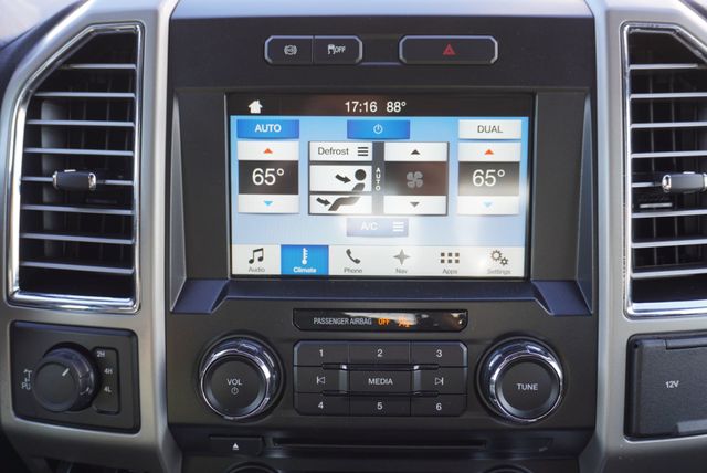 2017 Ford SUPER DUTY F-250 LARIAT - 22934713 - 37