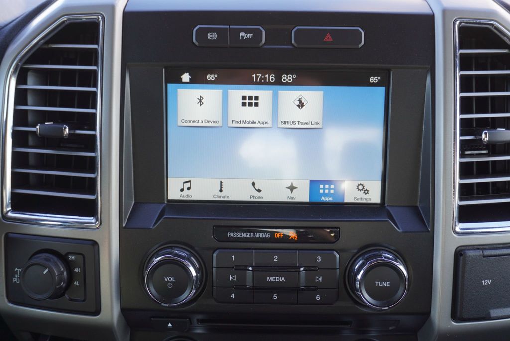 2017 Ford SUPER DUTY F-250 LARIAT - 22934713 - 39