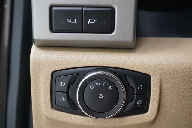 2017 Ford Super Duty F-250 SRW  - 22987073 - 25