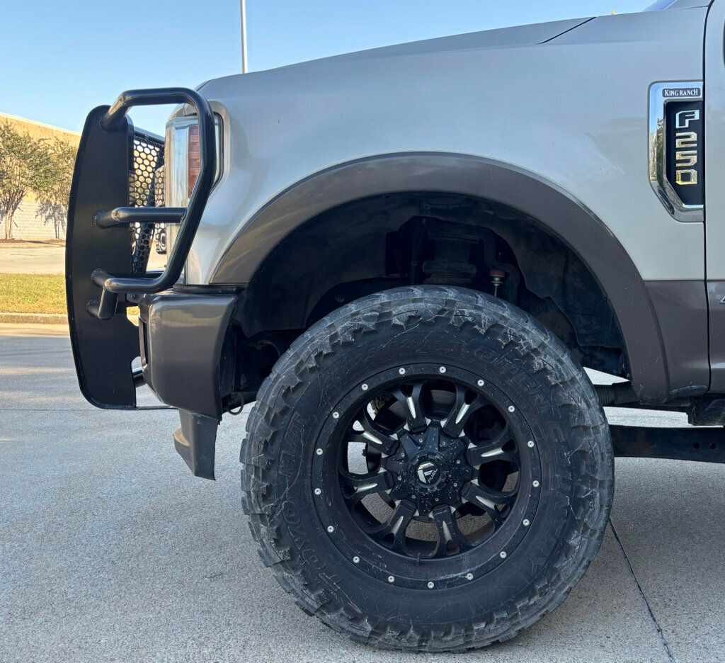 2017 Ford Super Duty F-250 SRW 2017 FORD F-250 SUPER DUTY KING RANCH - 22936107 - 42