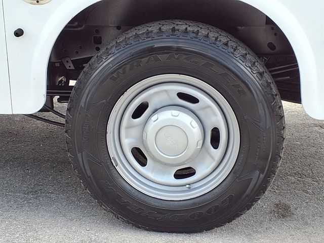 2017 Ford Super Duty F-250 SRW 8' Utility Truck - 23032306 - 37