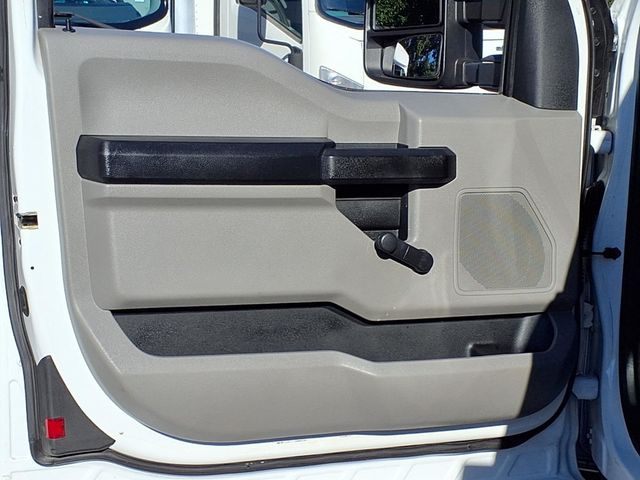 2017 Ford Super Duty F-250 SRW 8' Utility Truck - 23094287 - 12