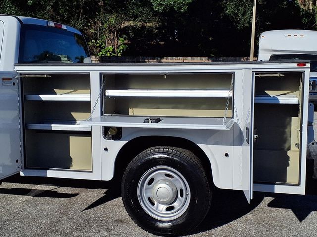 2017 Ford Super Duty F-250 SRW 8' Utility Truck - 23094287 - 16