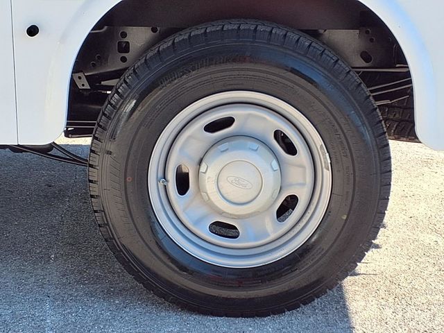 2017 Ford Super Duty F-250 SRW 8' Utility Truck - 23094287 - 34