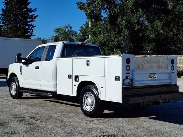 2017 Ford Super Duty F-250 SRW 8' Utility Truck - 23094287 - 4