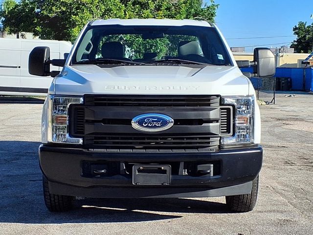 2017 Ford Super Duty F-250 SRW 8' Utility Truck - 23094287 - 7