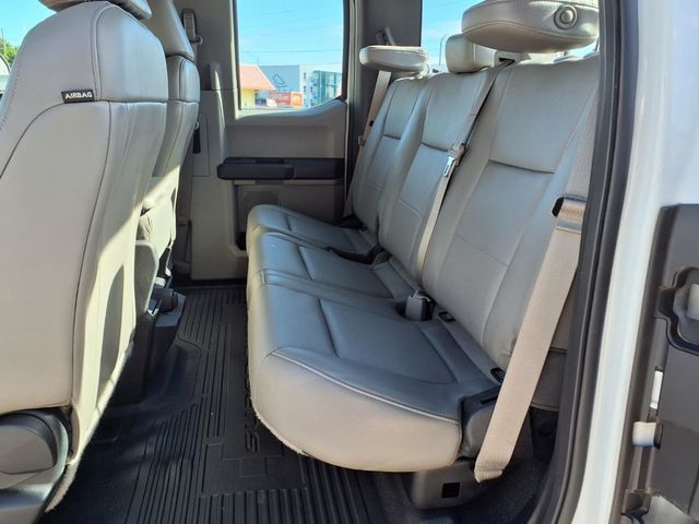 2017 Ford Super Duty F-250 SRW 8' Utility Truck - 23096340 - 13
