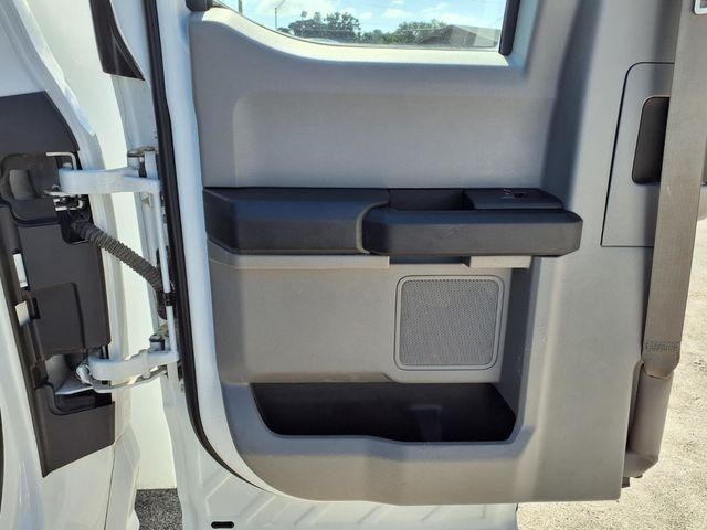 2017 Ford Super Duty F-250 SRW 8' Utility Truck - 23096340 - 14