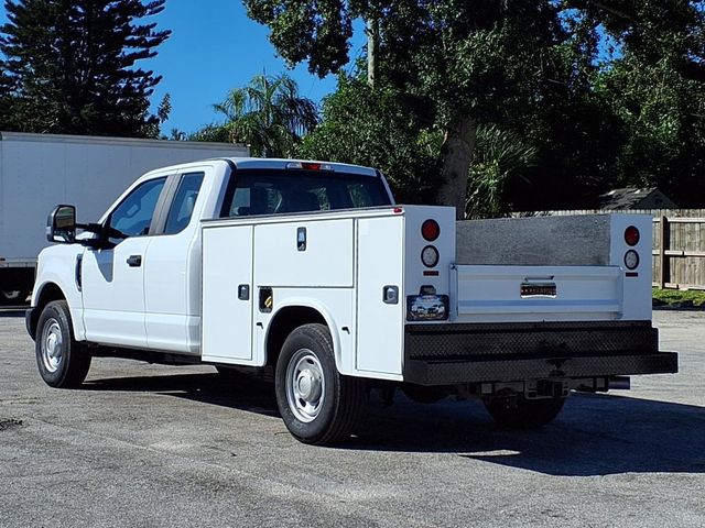 2017 Ford Super Duty F-250 SRW 8' Utility Truck - 23096340 - 4
