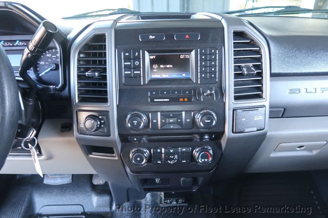 2017 Ford Super Duty F-250 SRW F250SD 4WD Crew Cab Utility  - 22968542 - 28