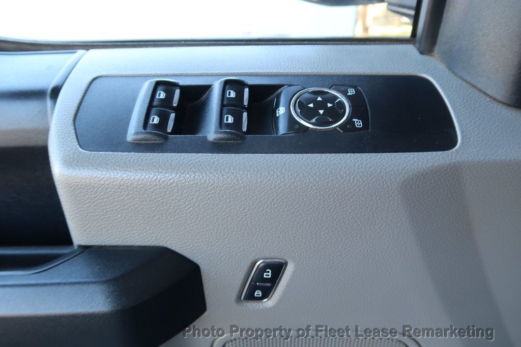 2017 Ford Super Duty F-250 SRW F250SD 4WD Crew Cab Utility  - 22968542 - 35