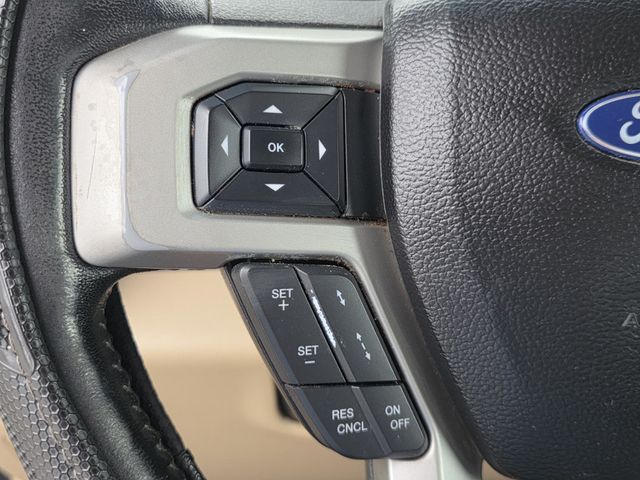 2017 Ford Super Duty F-250 SRW Lariat - 22985446 - 30