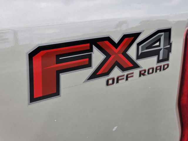 2017 Ford Super Duty F-250 SRW Lariat - 22985446 - 39