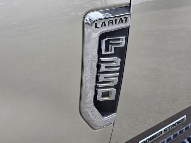 2017 Ford Super Duty F-250 SRW Lariat - 22985446 - 40