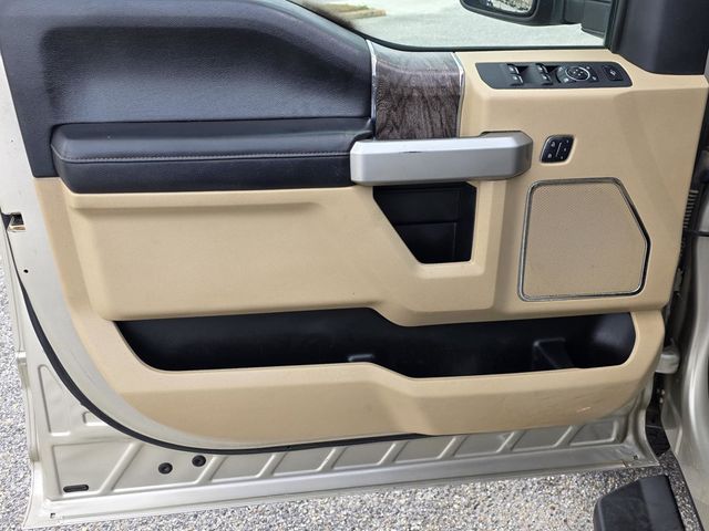 2017 Ford Super Duty F-250 SRW Lariat - 22985446 - 41