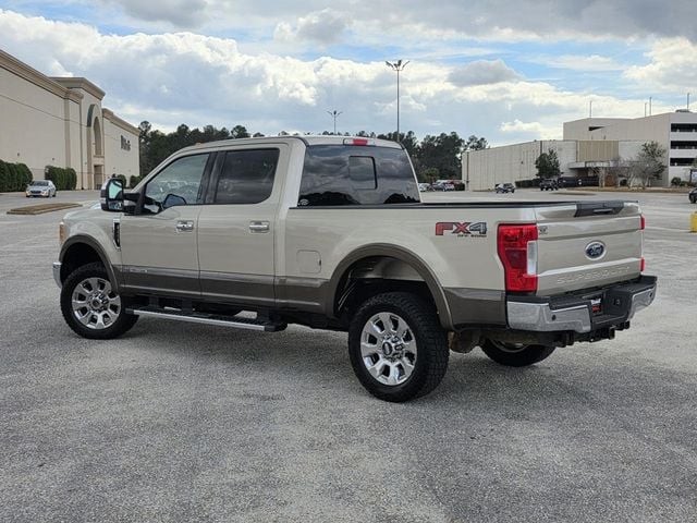 2017 Ford Super Duty F-250 SRW Lariat - 22985446 - 4