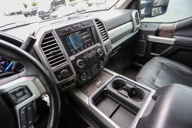 2017 Ford Super Duty F-250 SRW Lariat 4WD Crew Cab 6.75' Box - 23012569 - 6