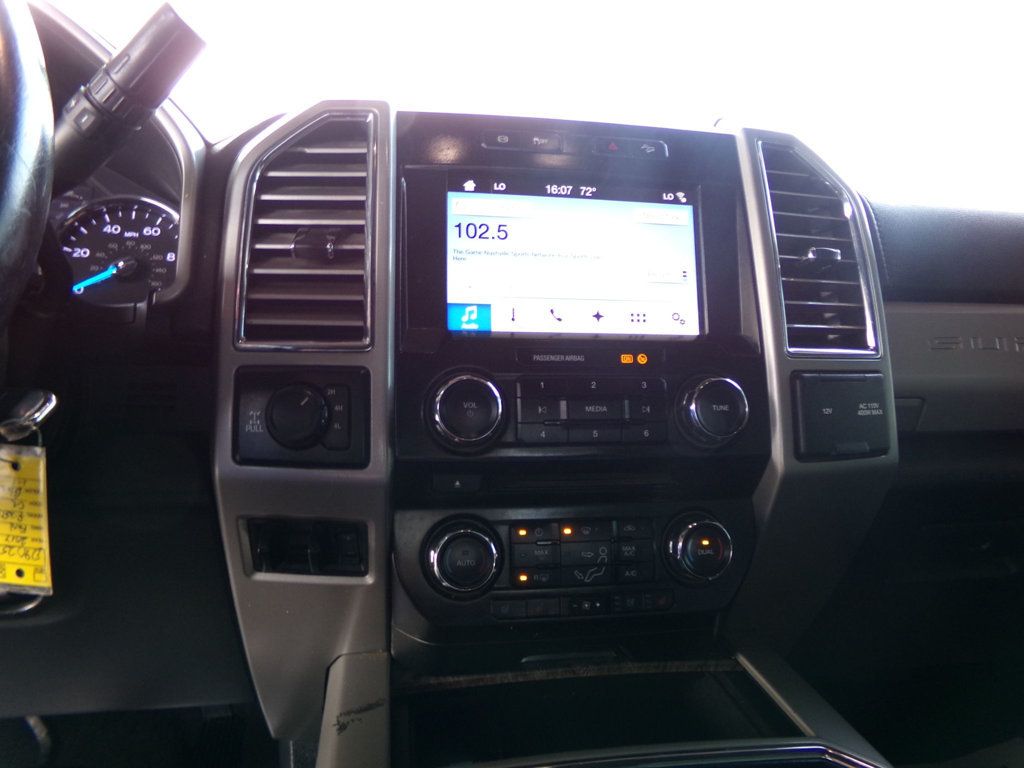 2017 Ford F-250 Lariat photo 17