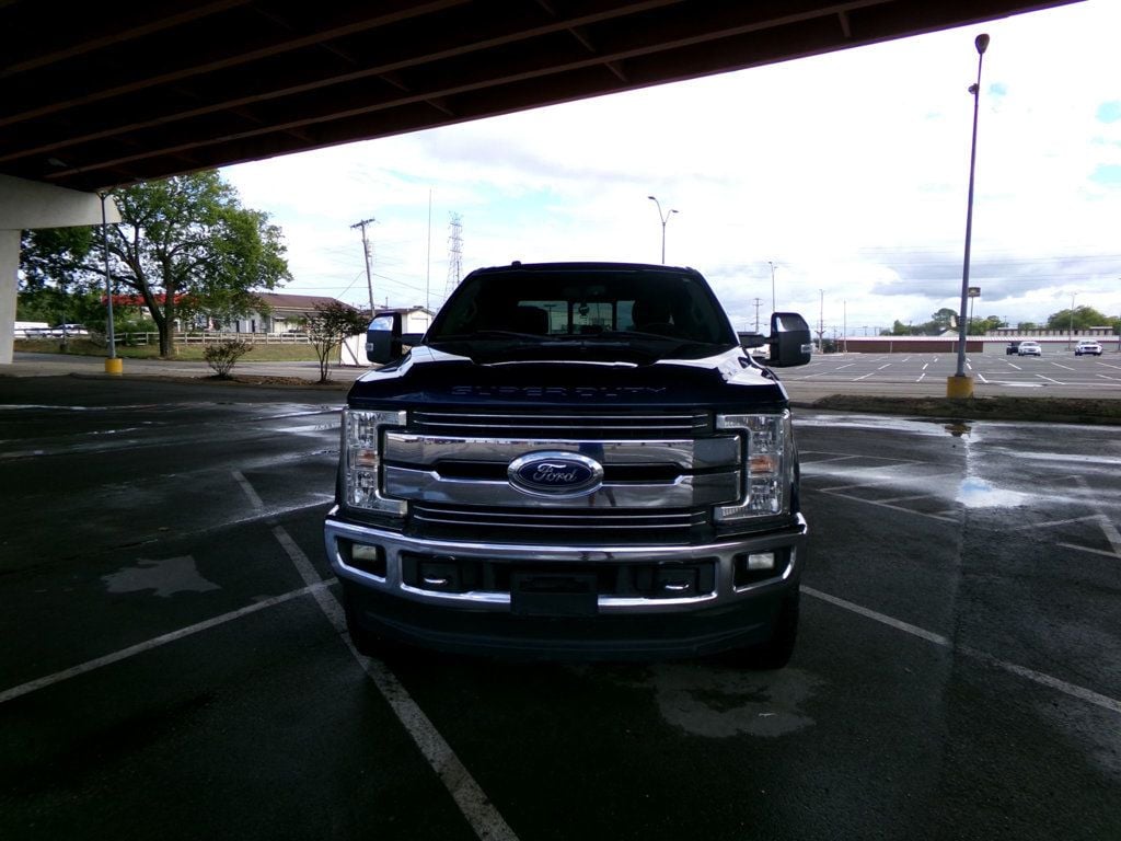 2017 Ford F-250 Lariat photo 3