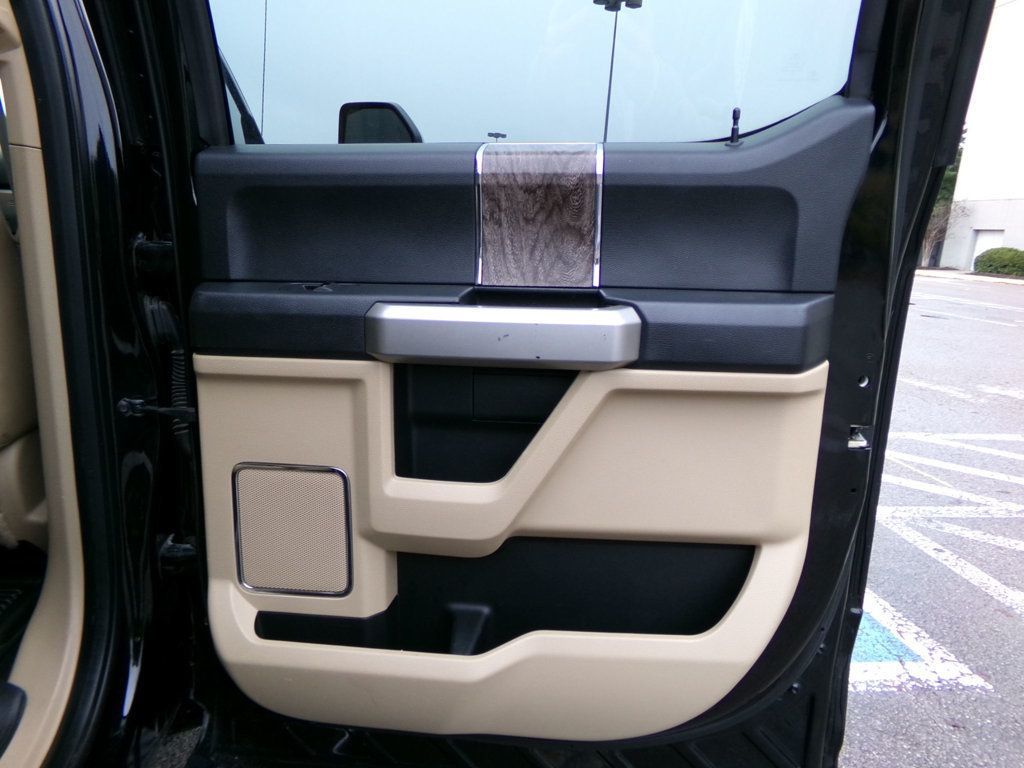 2017 Ford Super Duty F-250 SRW Lariat 4WD Crew Cab 6.75' Box - 22954518 - 10