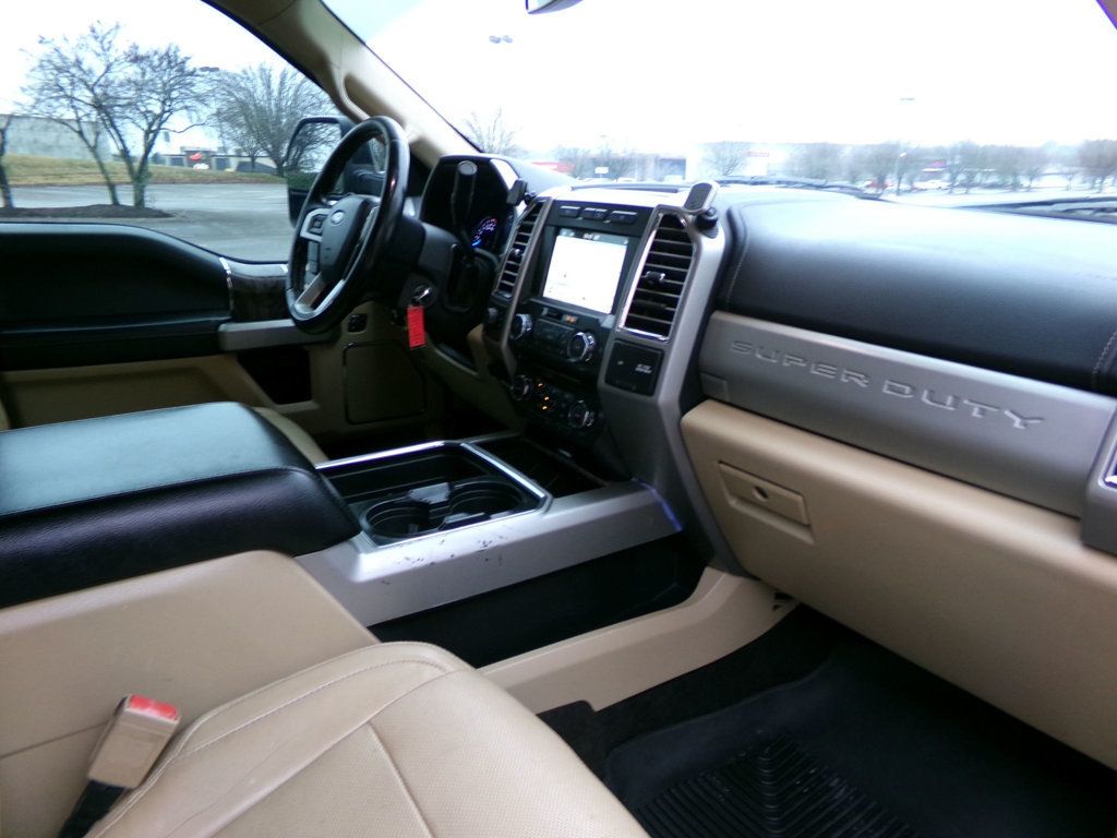 2017 Ford Super Duty F-250 SRW Lariat 4WD Crew Cab 6.75' Box - 22954518 - 11