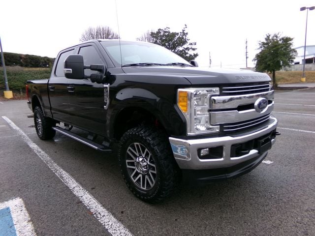 2017 Ford Super Duty F-250 SRW Lariat 4WD Crew Cab 6.75' Box - 22954518 - 3