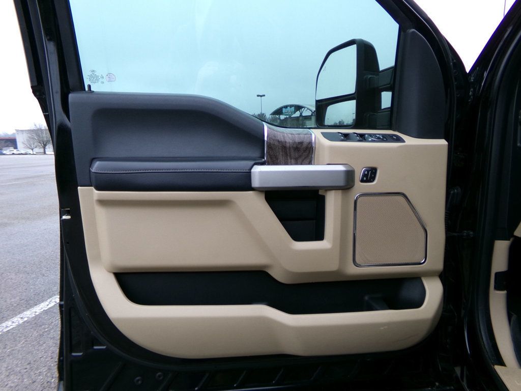 2017 Ford Super Duty F-250 SRW Lariat 4WD Crew Cab 6.75' Box - 22954518 - 6